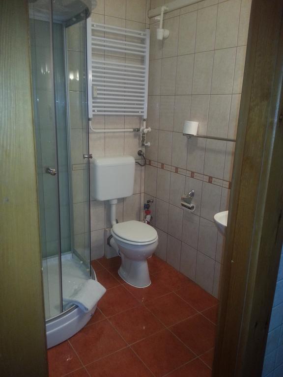 Szinva Apartman Мисколк Екстериор снимка
